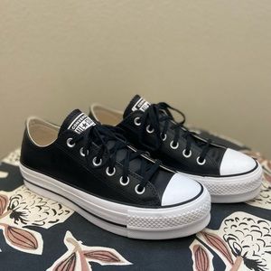 Leather Platform Chuck Taylor All Star sz 8!